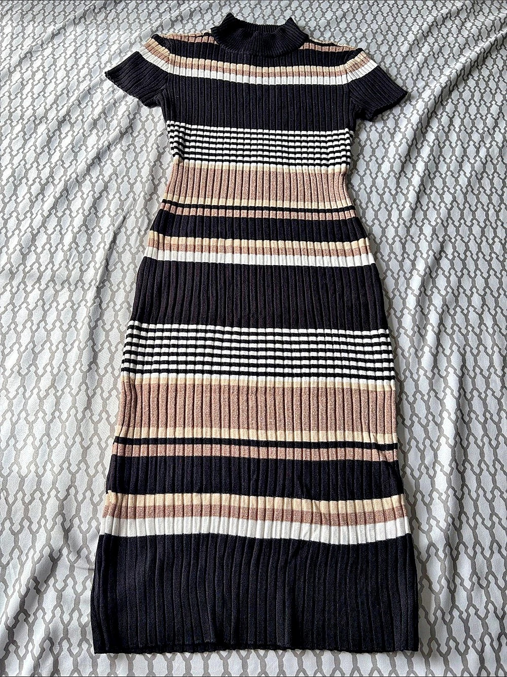 No Boundaries Striped Maxi Dress in Black & Beige Size XS Like New